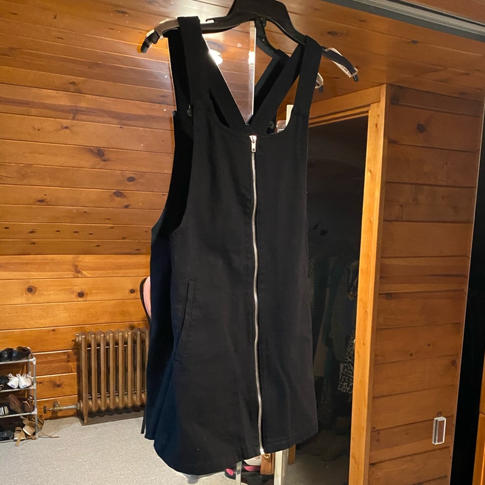 Black jumper dress / pinafore dress